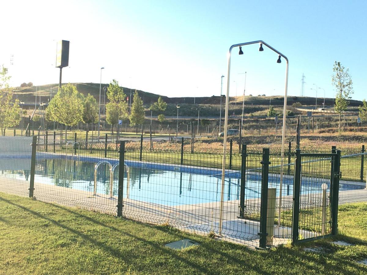 Appartement Nuevo, Accesible Y Con Piscina !!!